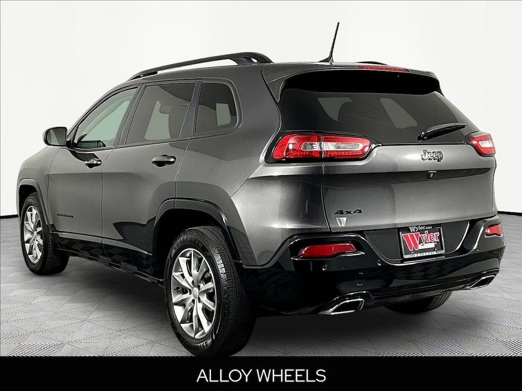 Used 2018 Jeep Cherokee Latitude Tech Connect 4x4 SUV
