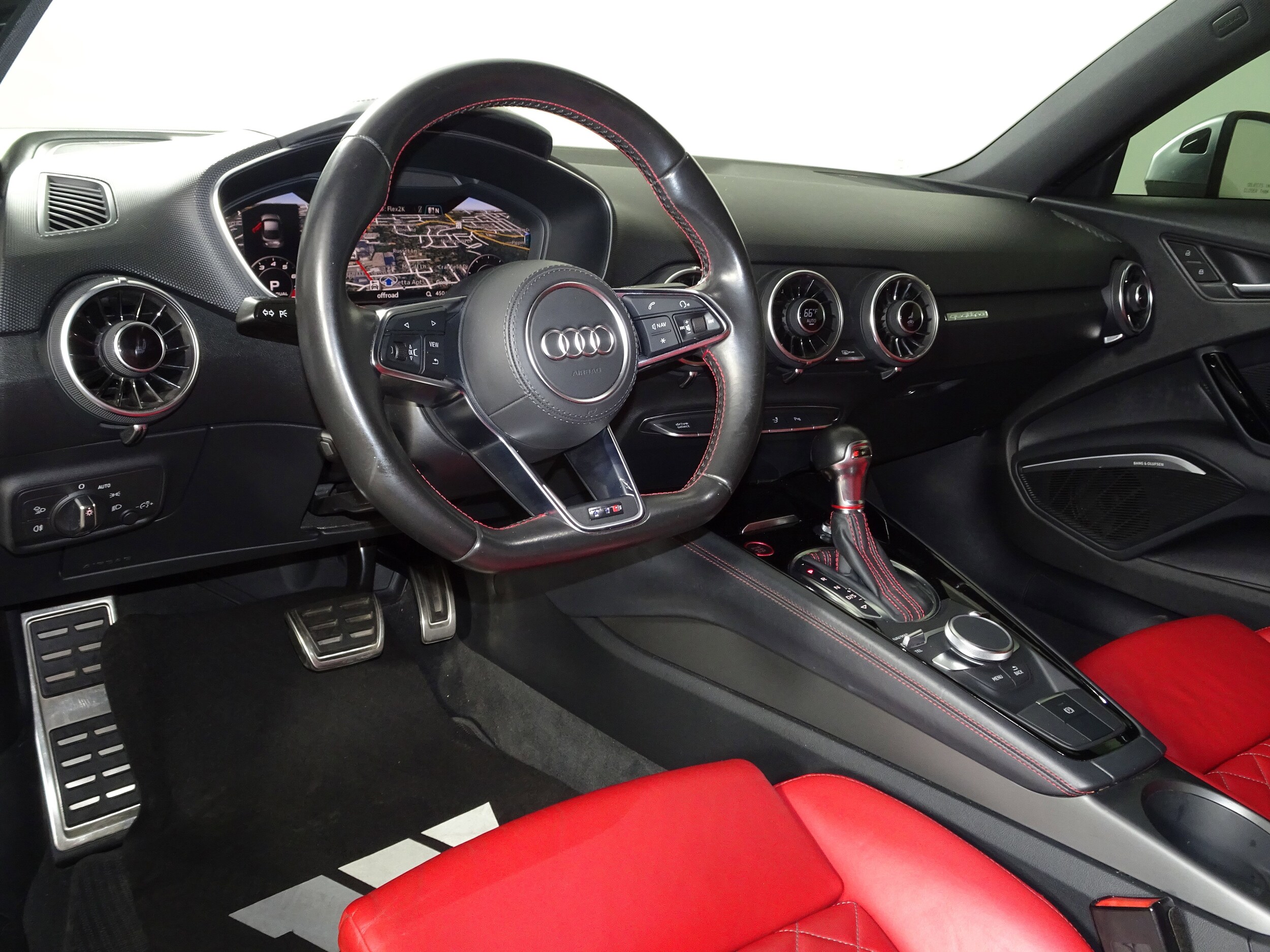2016 Audi TTS Coupe photo 4