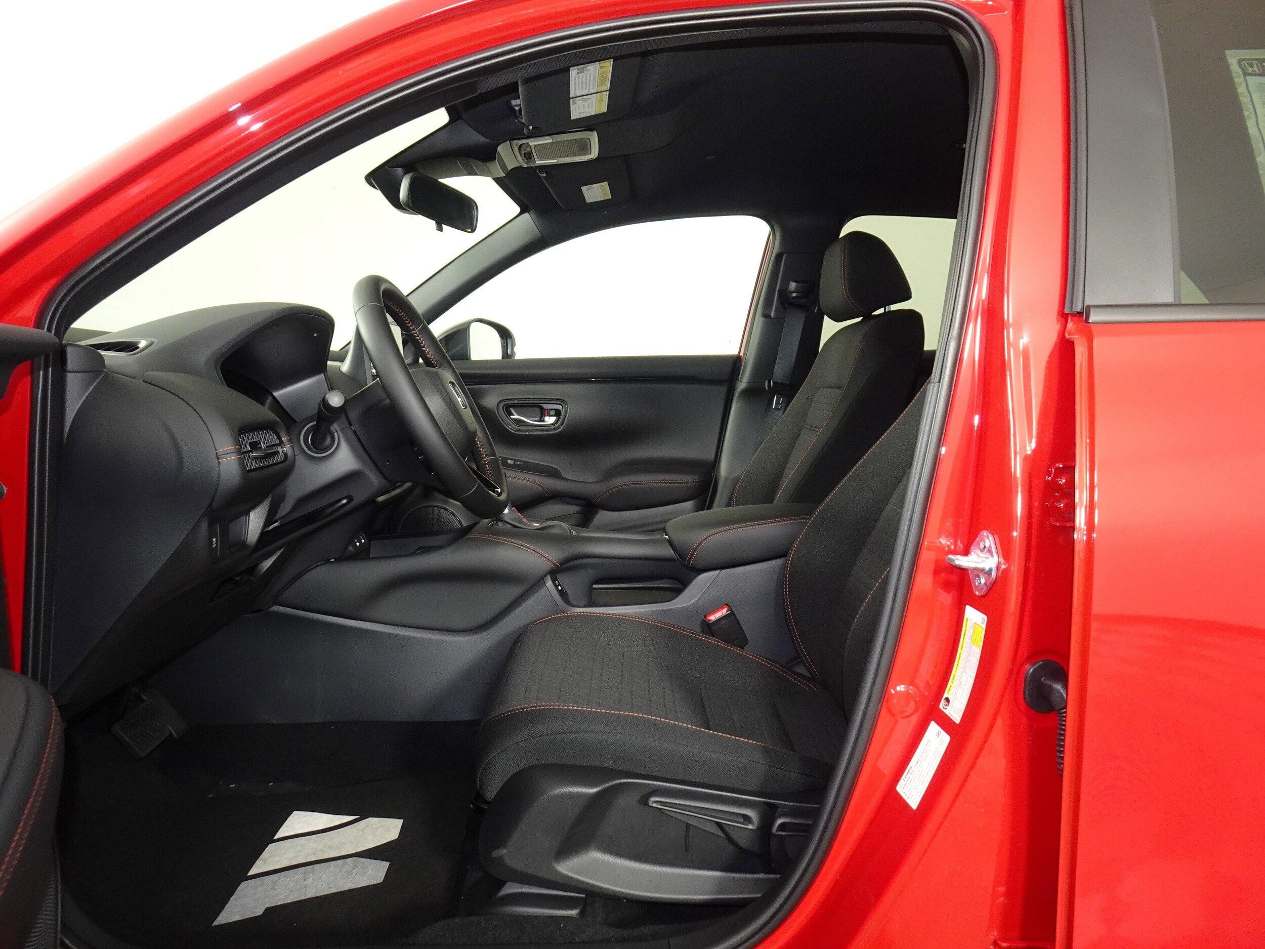 2026 Honda HR-V Sport photo 3