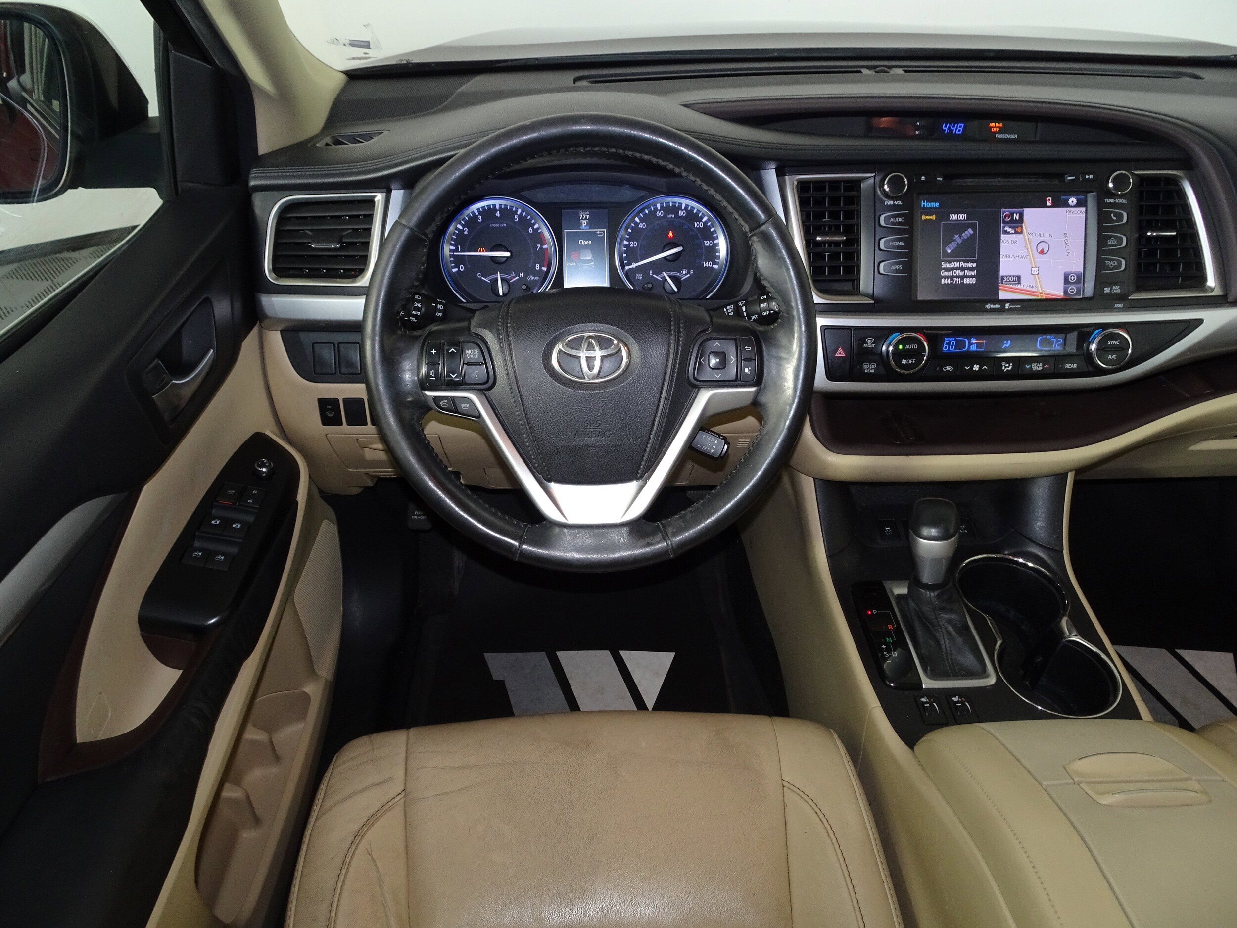 2015 Toyota Highlander XLE photo 3