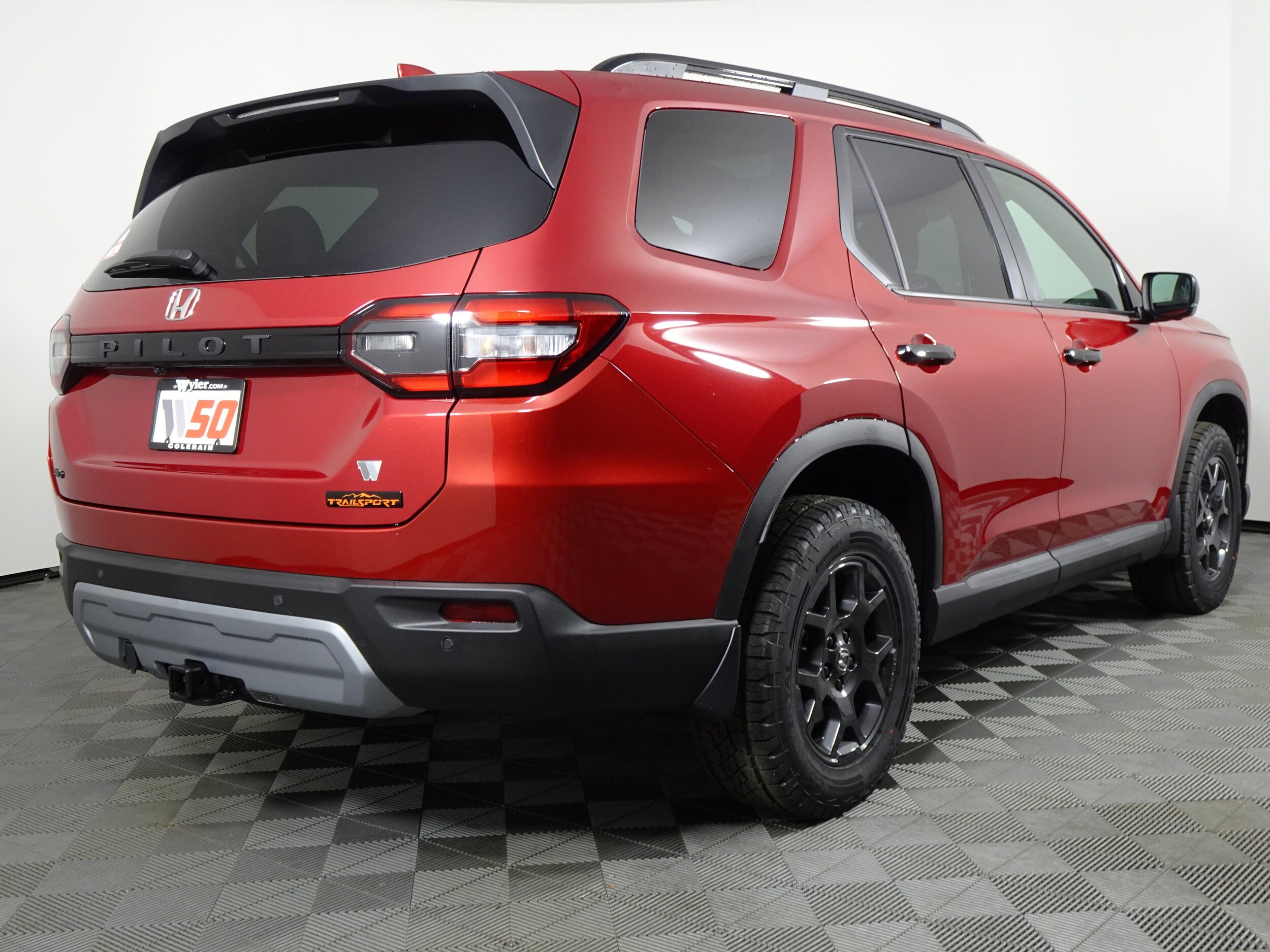 2025 Honda Pilot TrailSport photo 3