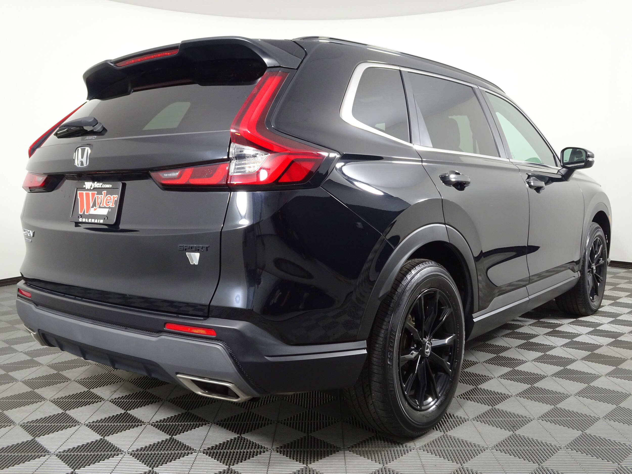 2023 Honda CR-V Hybrid Sport photo 2