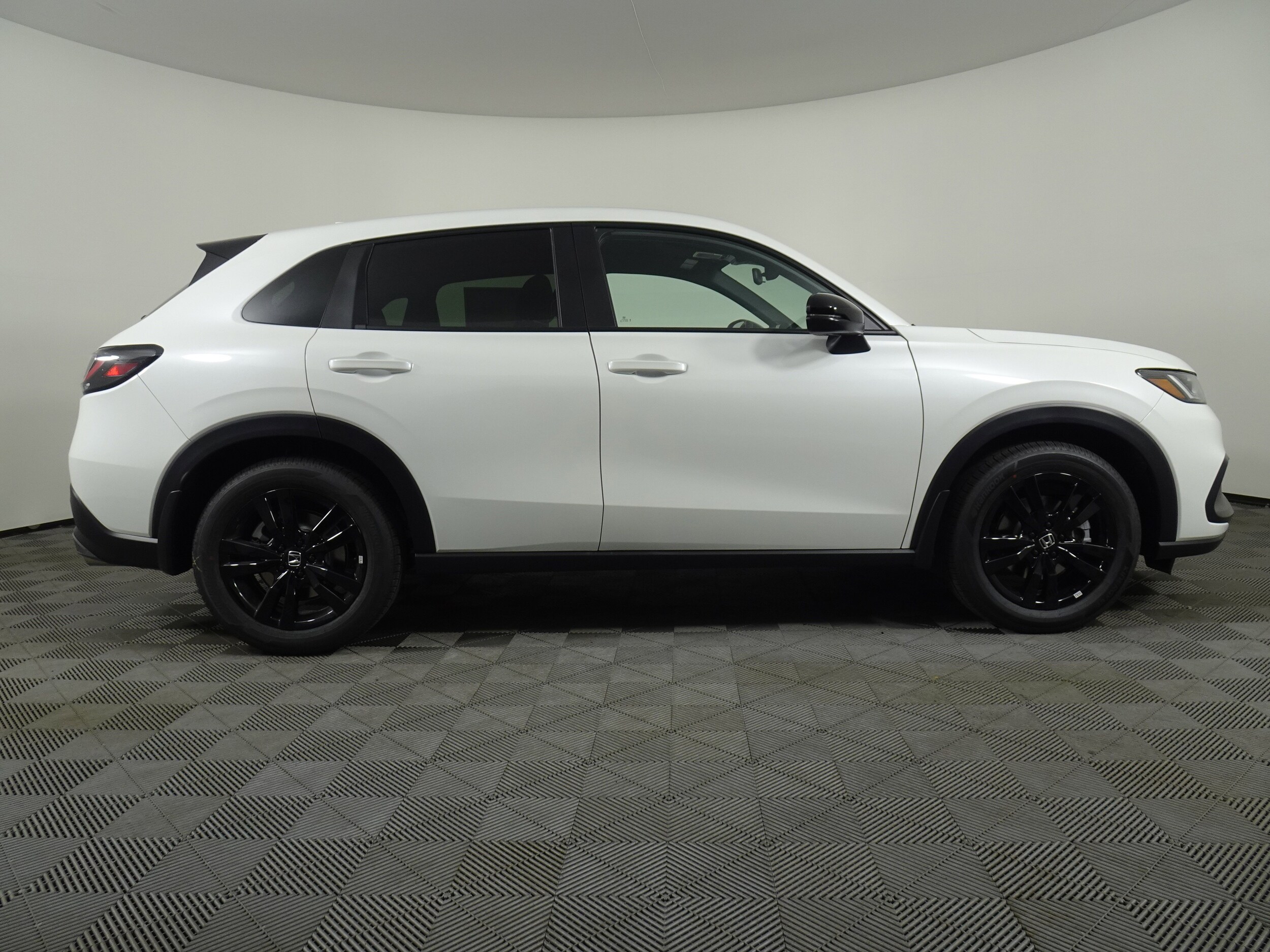 2026 Honda HR-V Sport photo 2