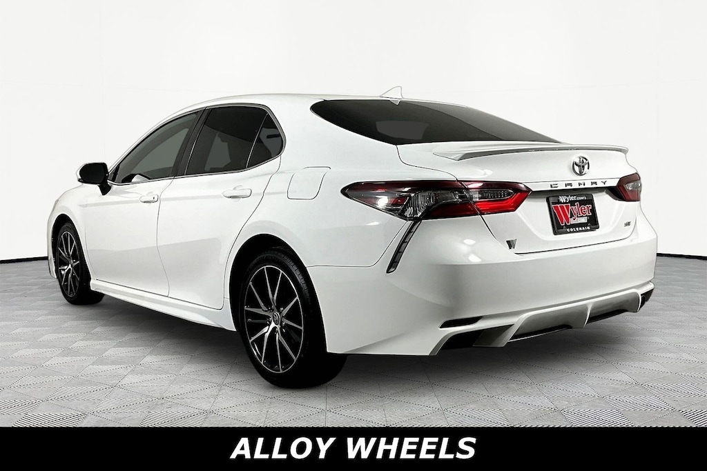 Used 2022 Toyota Camry SE Auto Sedan