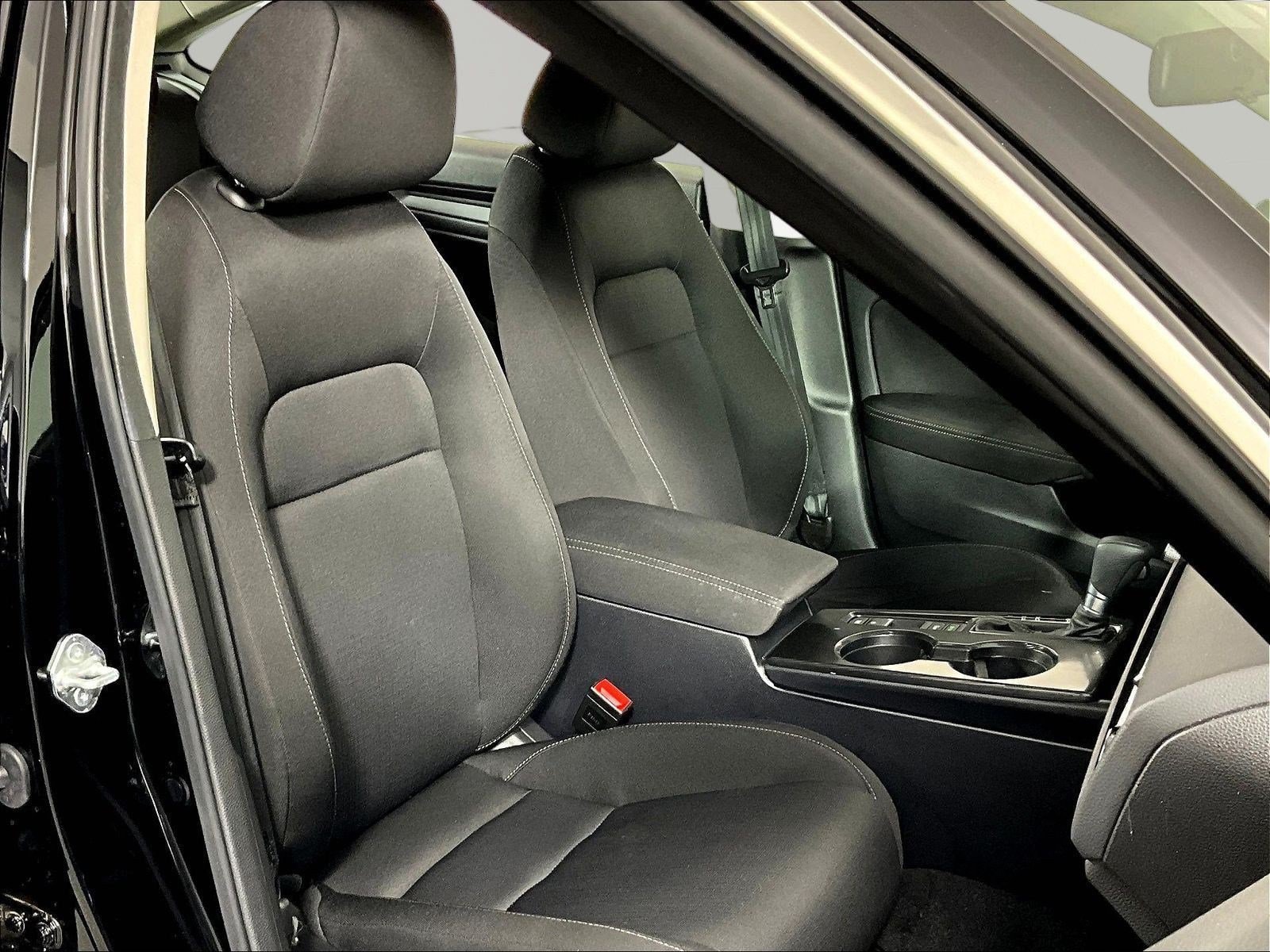 2025 Honda Civic LX - Photo 31