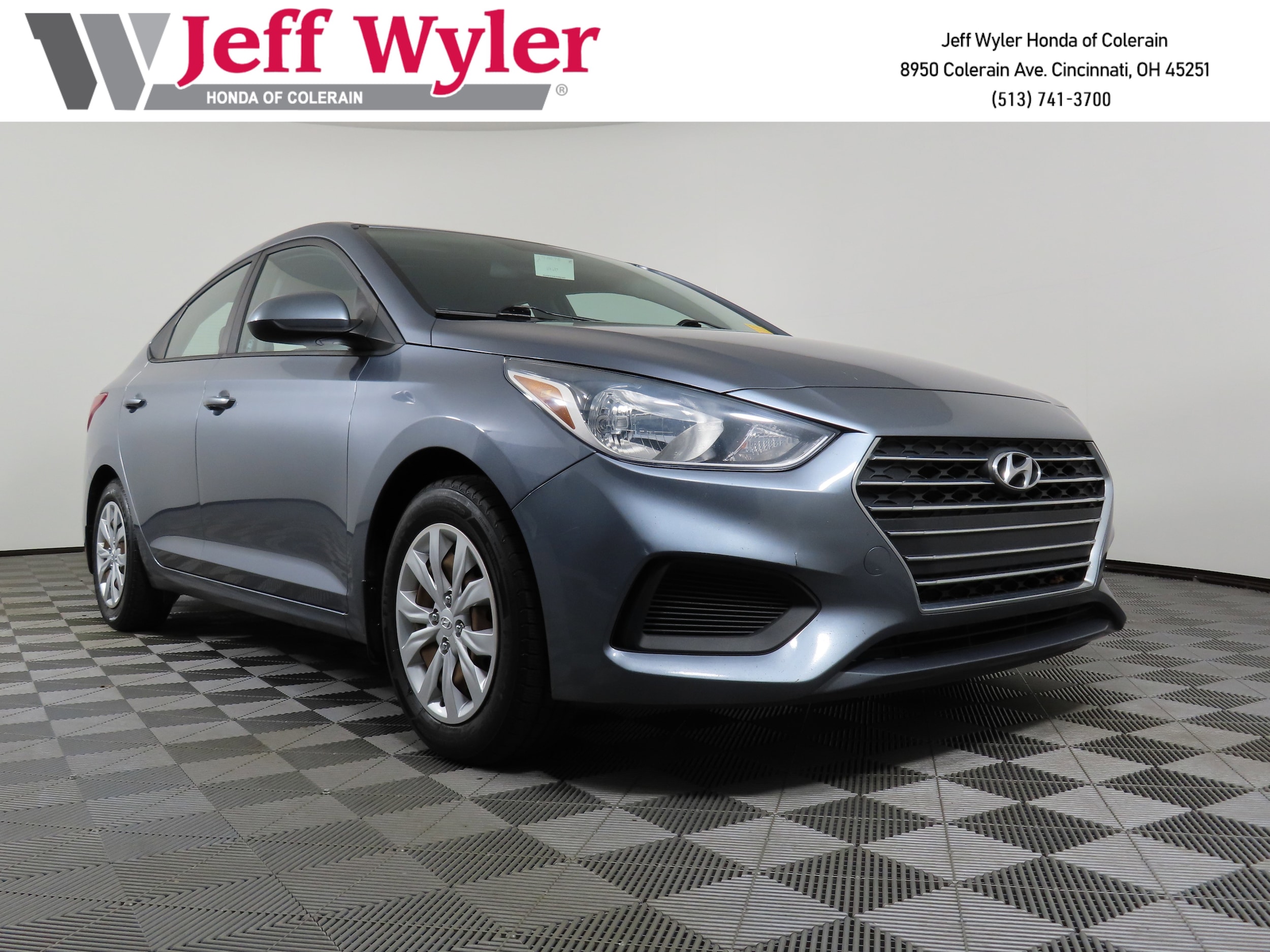 2020 Hyundai Accent SE's photo