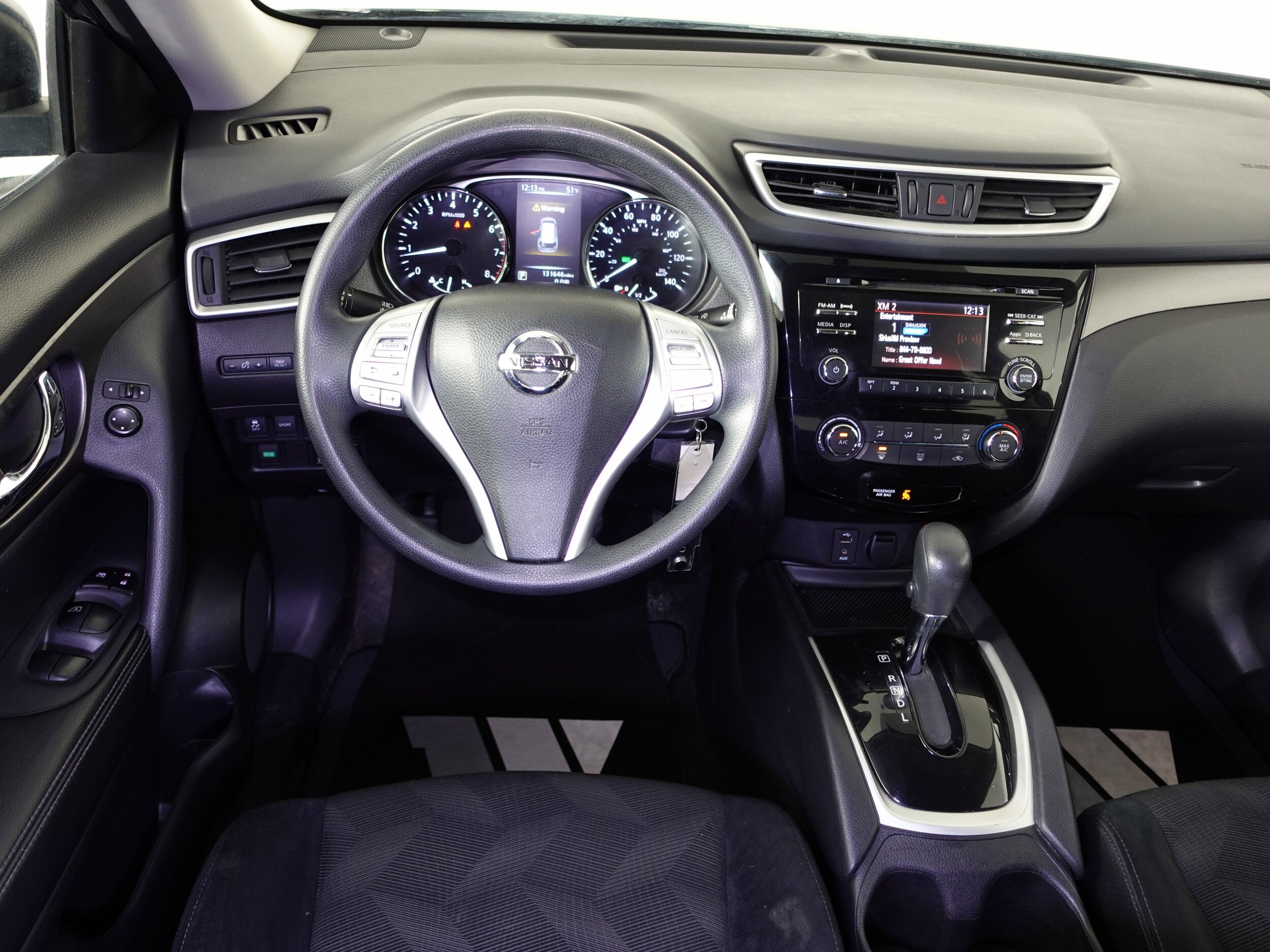 2016 Nissan Rogue AWD S photo 3