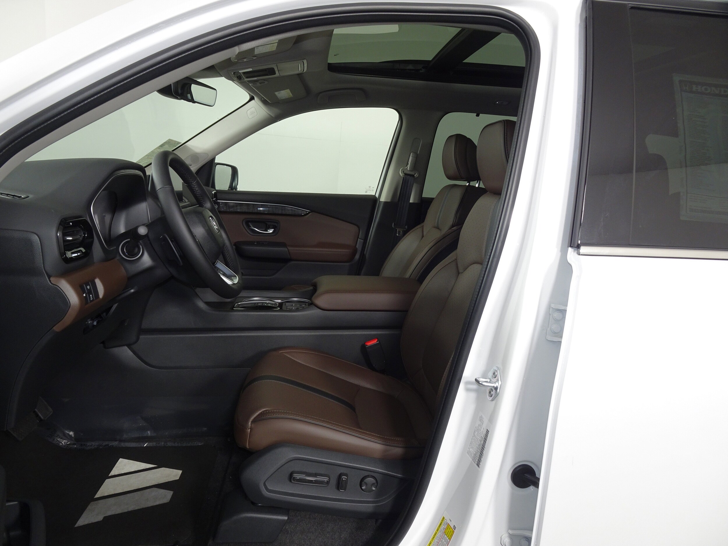 2025 Honda Pilot Elite photo 4