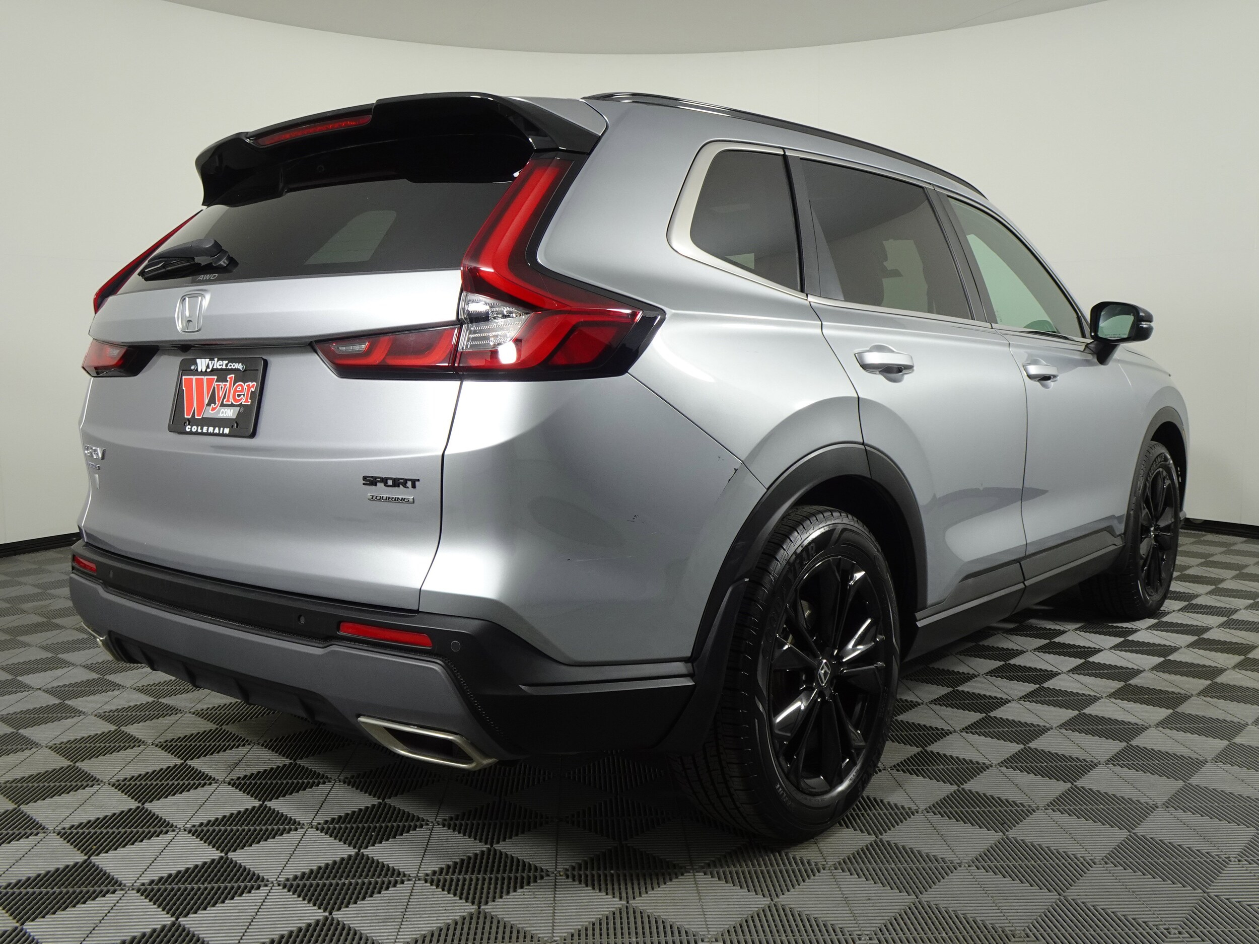2023 Honda CR-V Hybrid Sport Touring photo 3