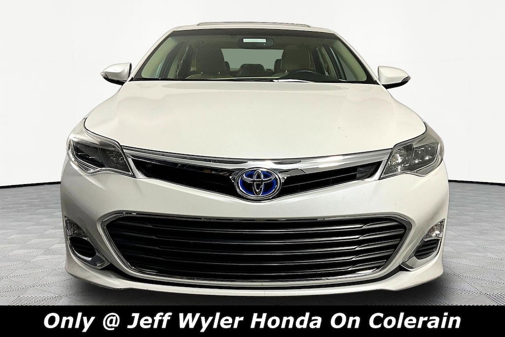 Used 2013 Toyota Avalon Hybrid 4dr Sdn XLE Premium Sedan