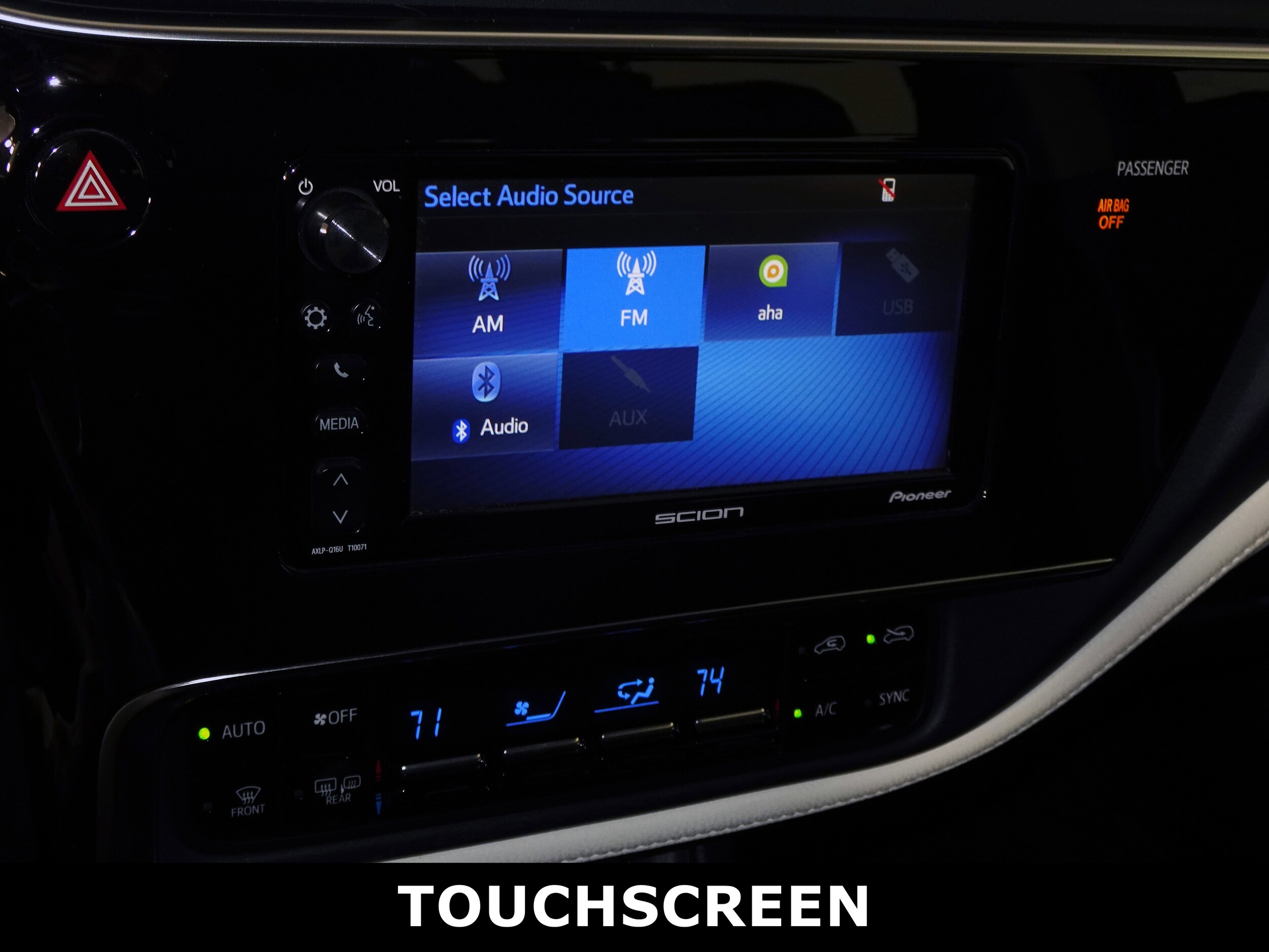 2016 Scion iM photo 4