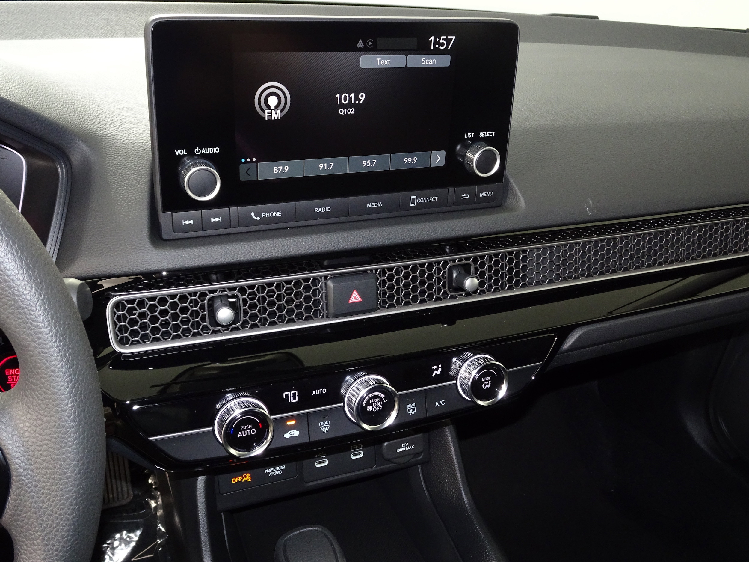 2026 Honda Civic LX - Photo 9