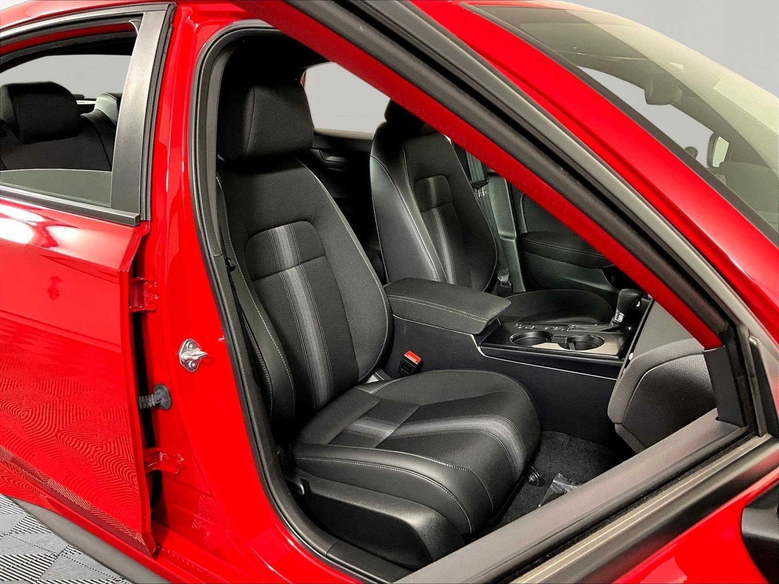 2024 Honda Civic Hatchback Sport - Photo 28