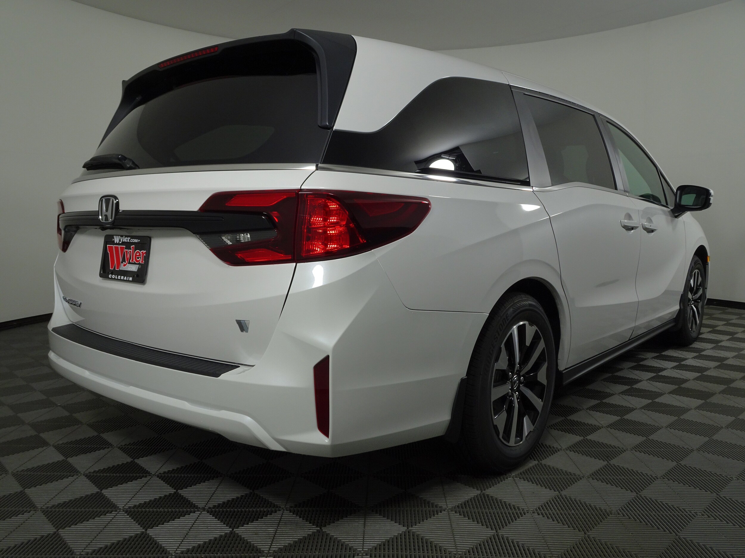 2026 Honda Odyssey EX-L photo 2