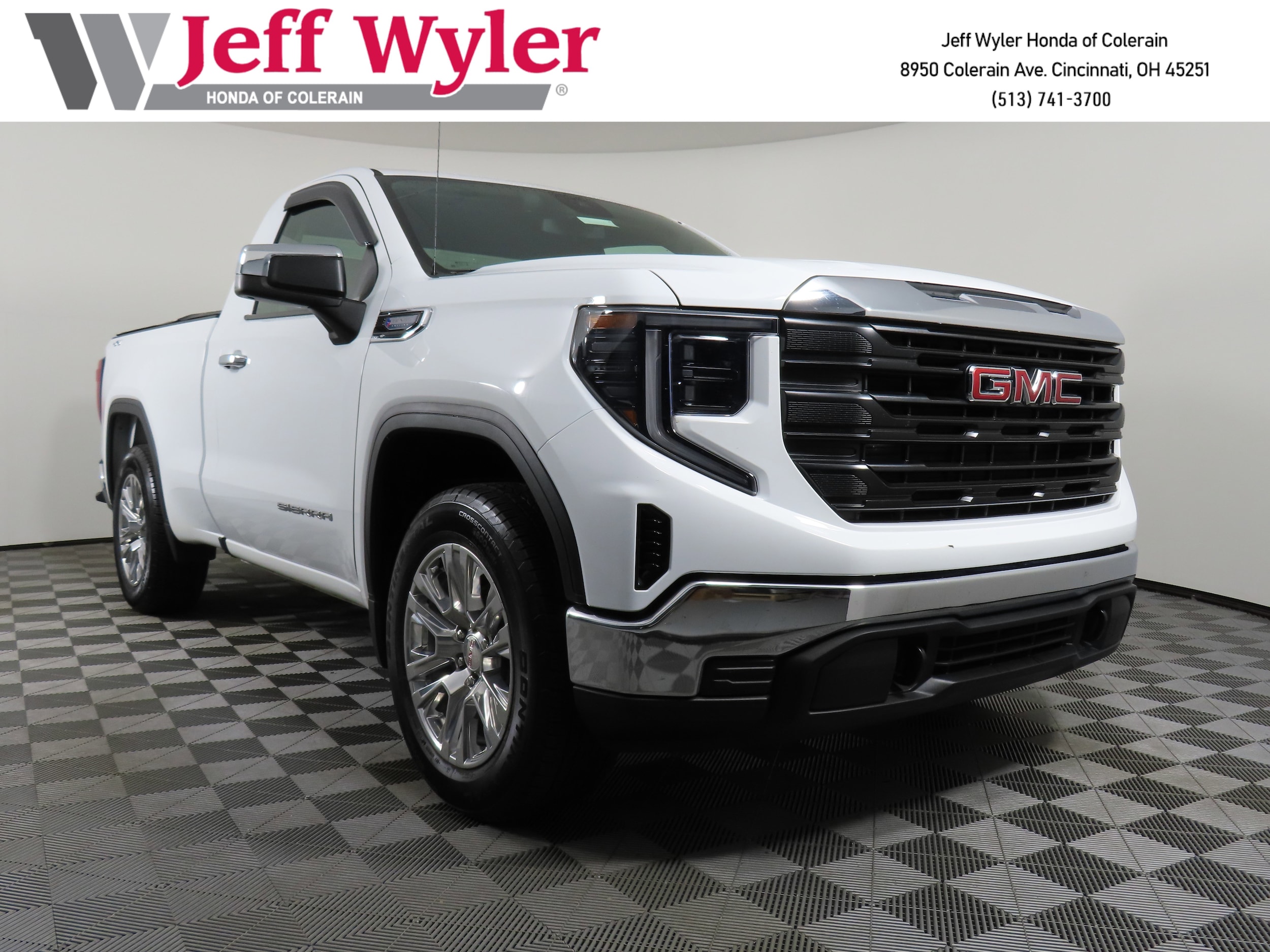 2023 GMC Sierra 1500 Pro's photo