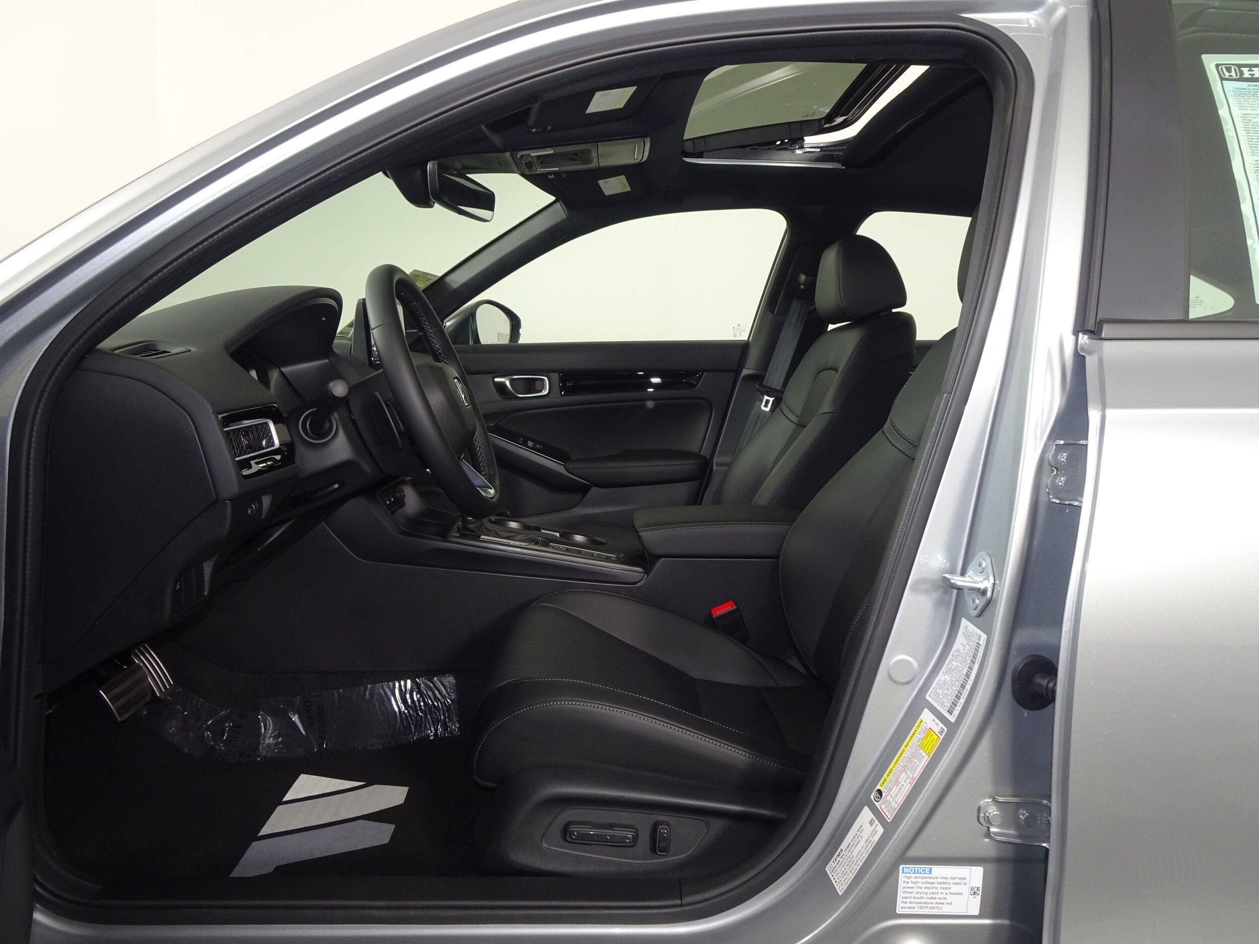 2026 Honda Civic Hybrid Sport Touring photo 4