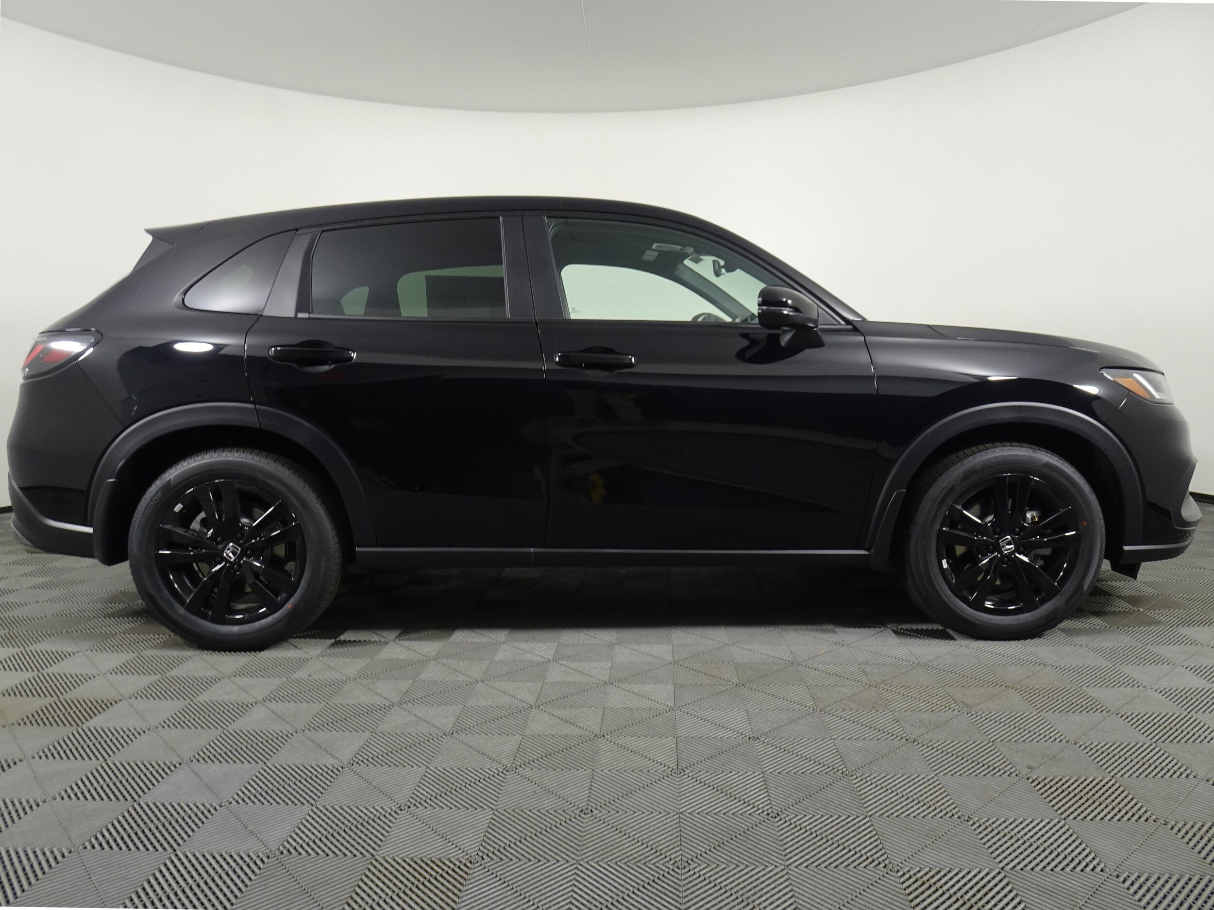 2026 Honda HR-V Sport photo 2