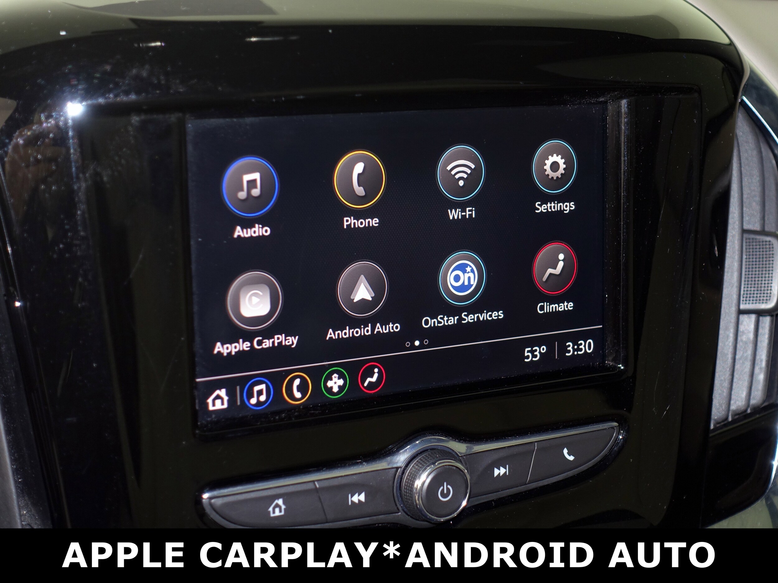 2022 Chevrolet Traverse LS photo 4