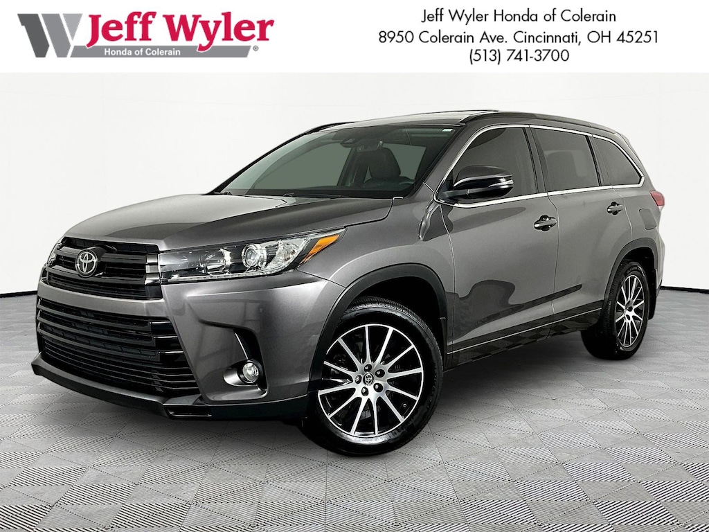 Used 2018 Toyota Highlander SE V6 AWD SUV