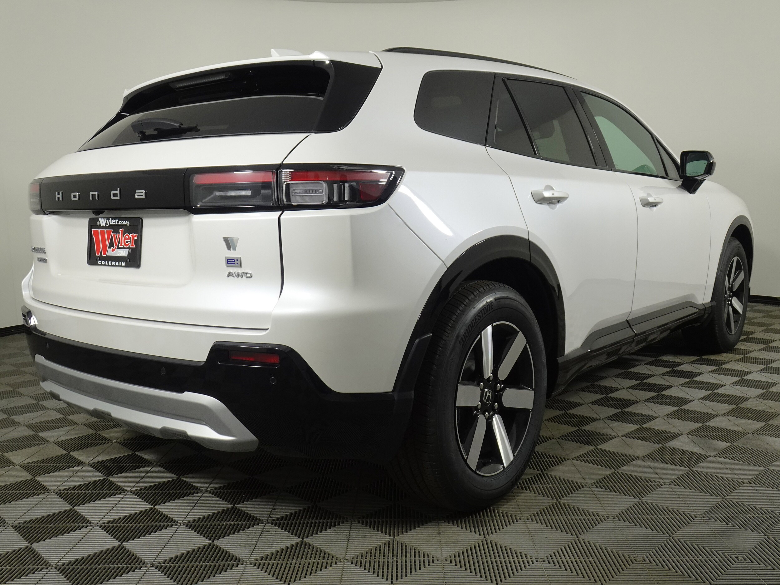 2025 Honda Prologue Touring photo 3