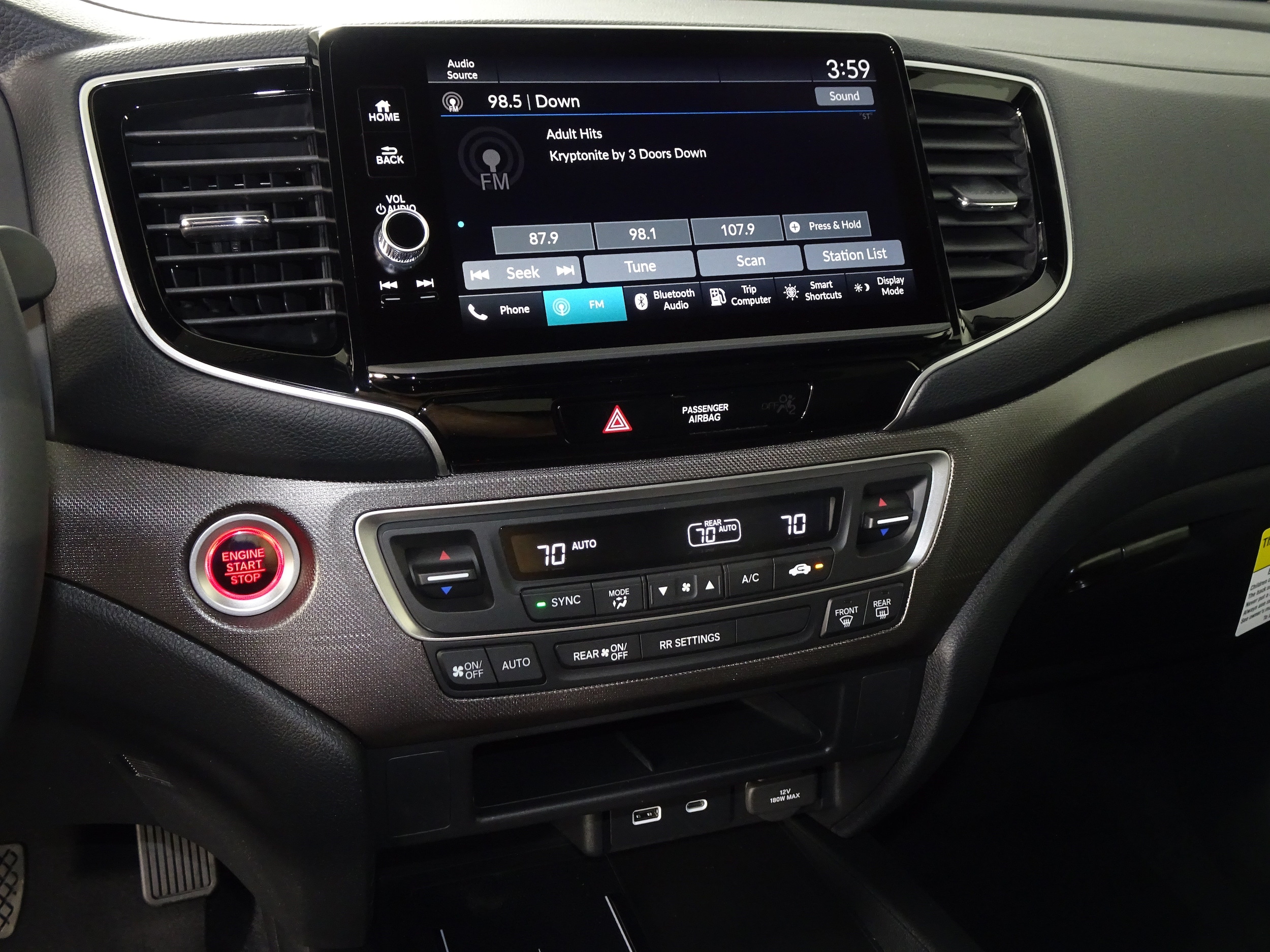 2026 Honda Ridgeline Sport - Photo 11