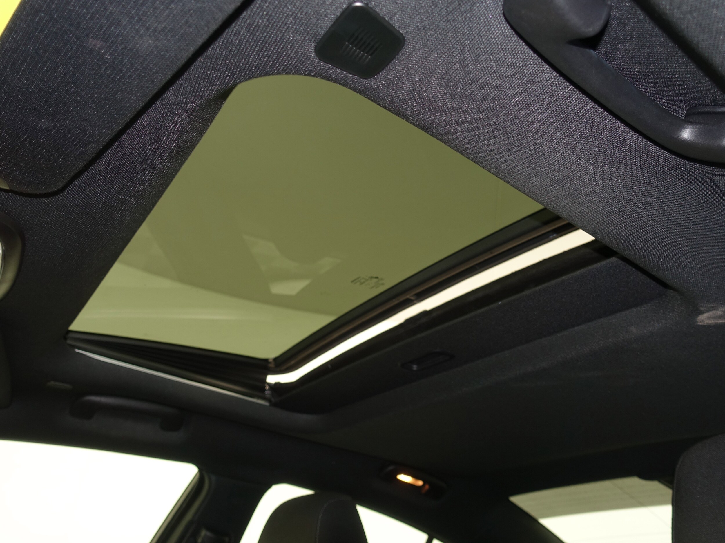 2023 Dodge Charger GT photo 4