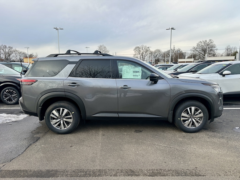 New 2026 Nissan Pathfinder SL SUV