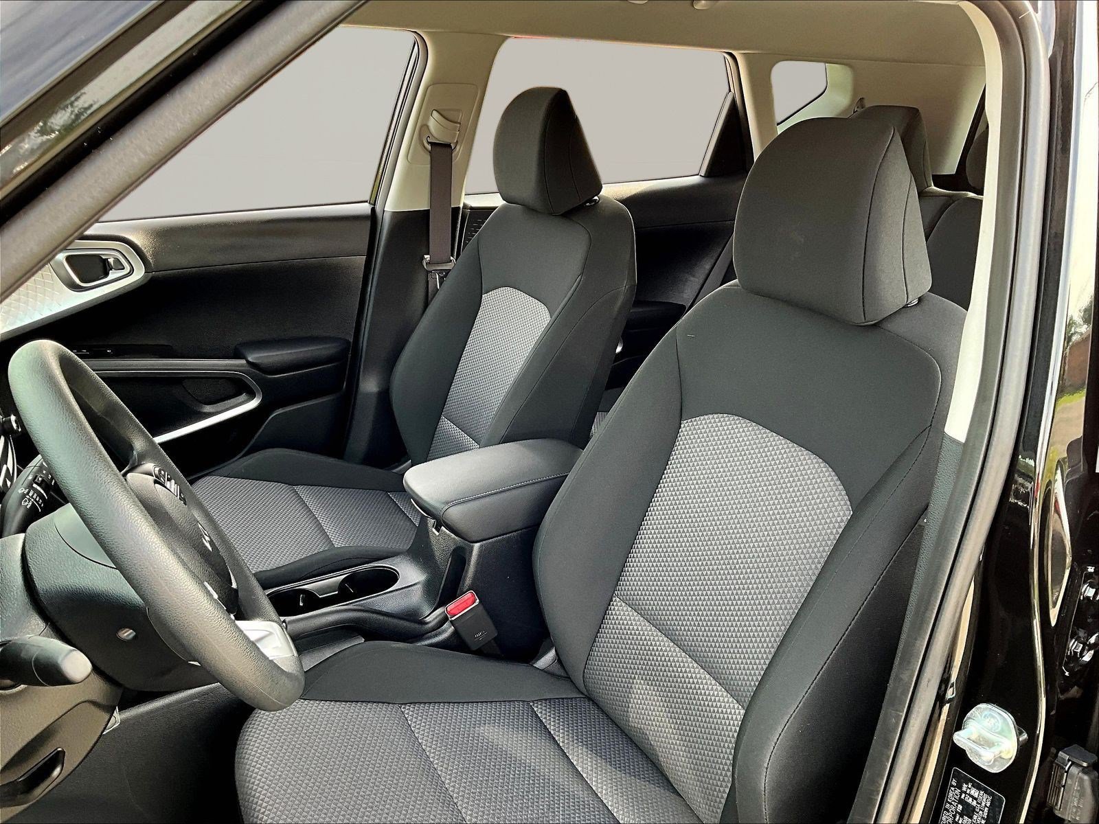 2025 Kia Soul LX - Photo 23