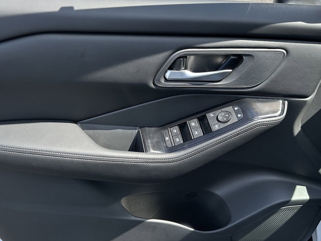 New 2026 Nissan Rogue SV SUV