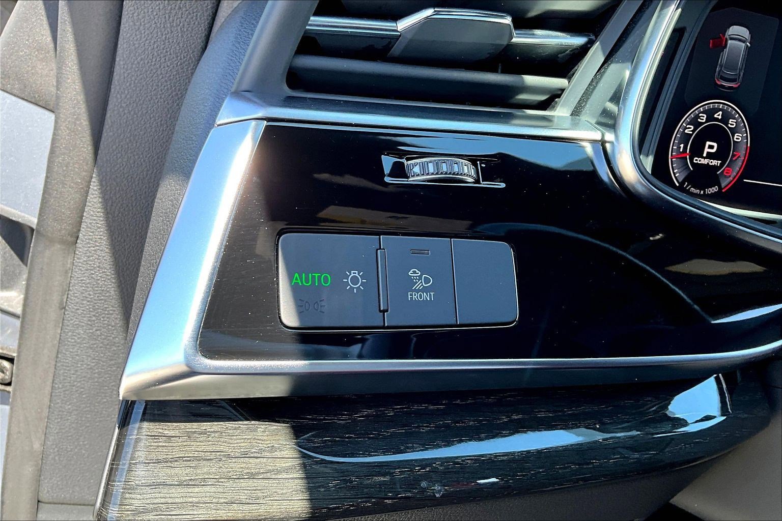 2019 Audi Q8 Premium - Photo 39