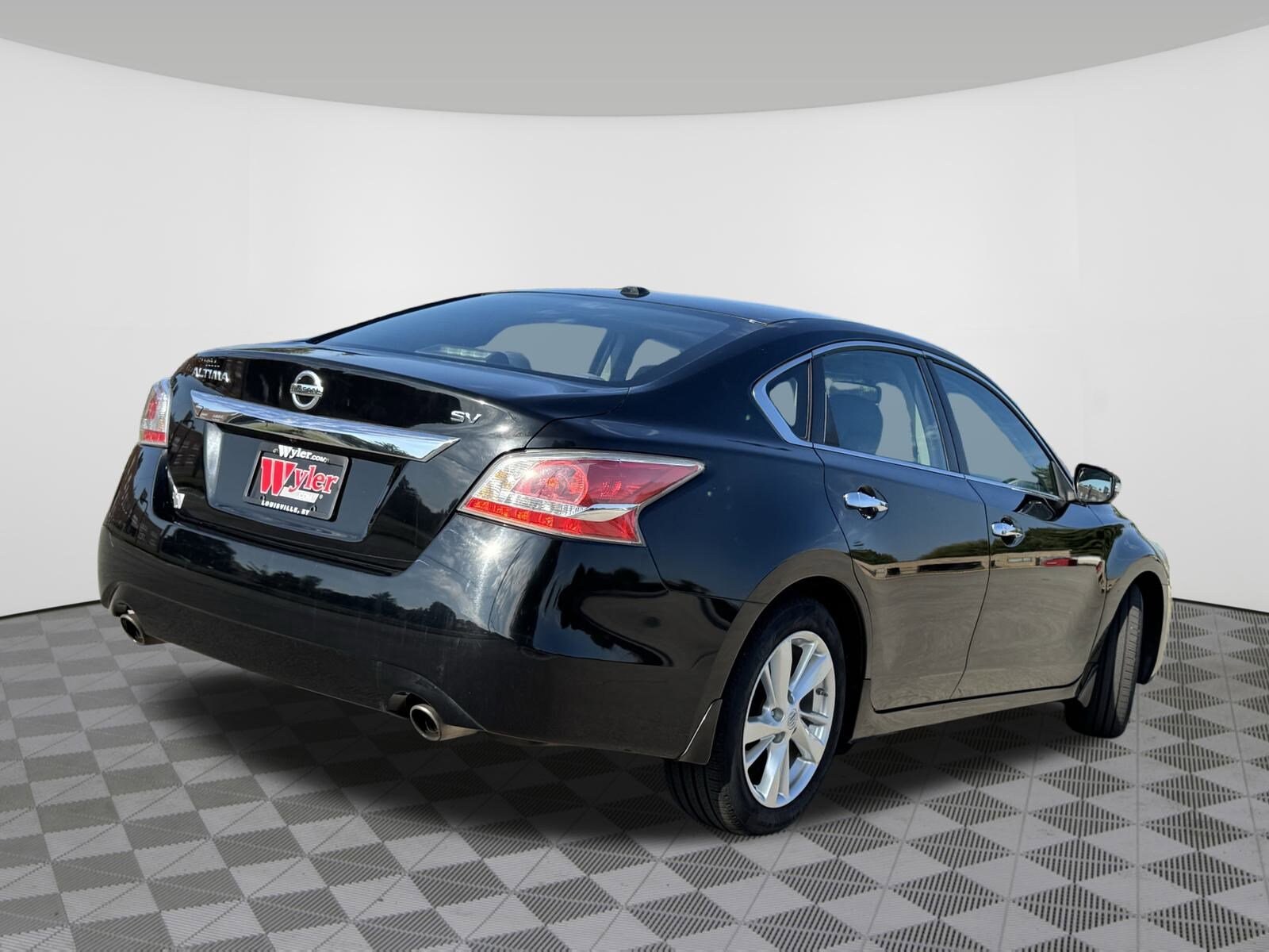2015 Nissan Altima 2.5 SV photo 3
