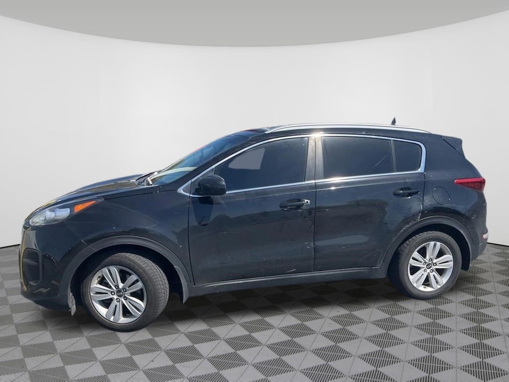 Used 2018 Kia Sportage LX FWD SUV