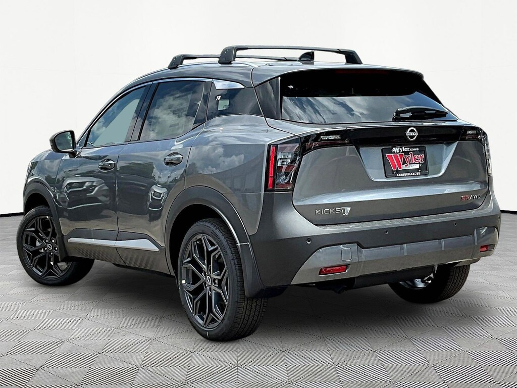 New 2026 Nissan Kicks SR SUV