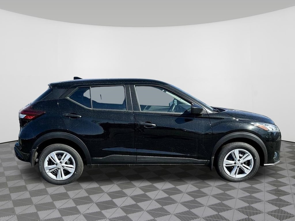 Certified 2025 Nissan Kicks Play S FWD SUV