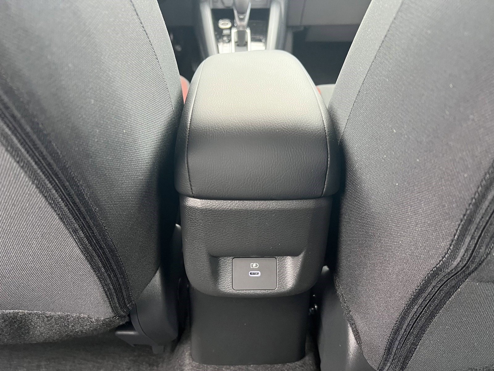 2025 Nissan Versa Sedan SR - Photo 30