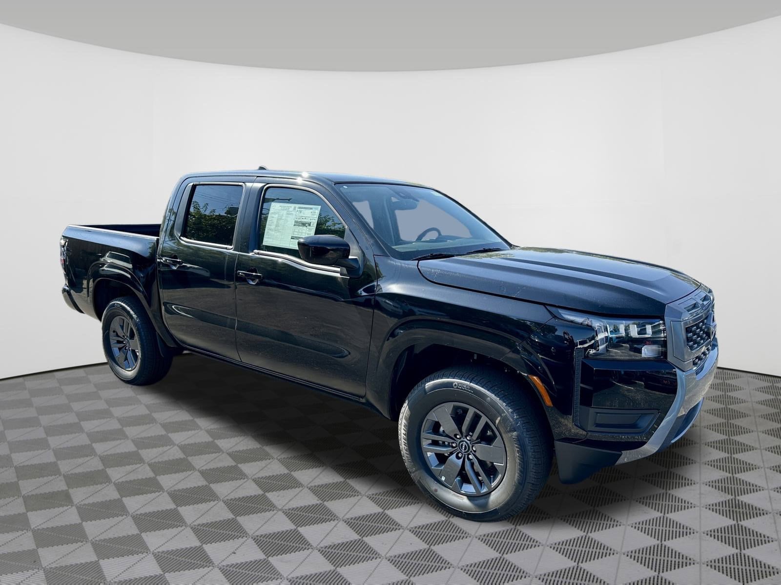 2026 Nissan Frontier SV's photo