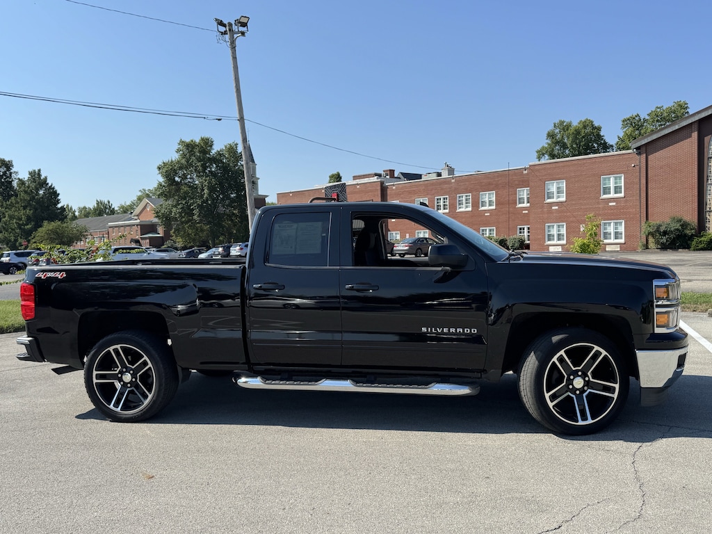 Used 2015 Chevrolet Silverado 1500 4WD Double Cab 143.5 LT w/1LT Truck Double Cab