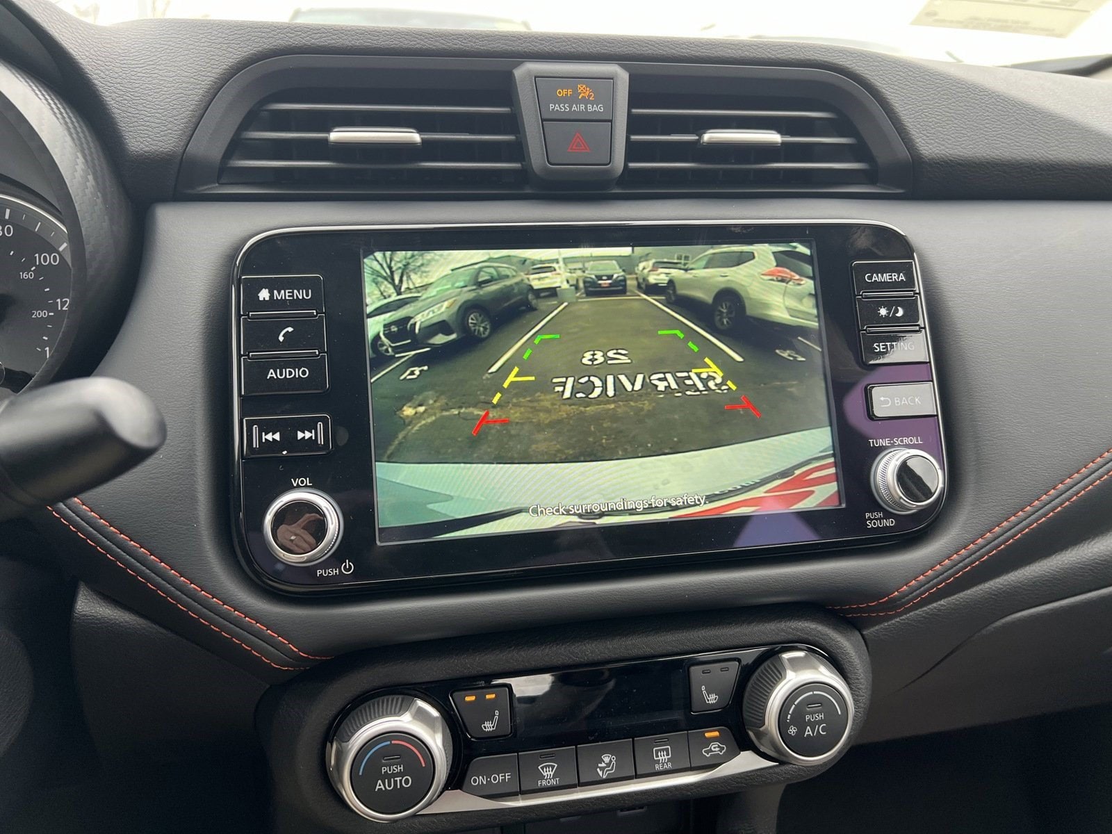 2025 Nissan Versa Sedan SR - Photo 22