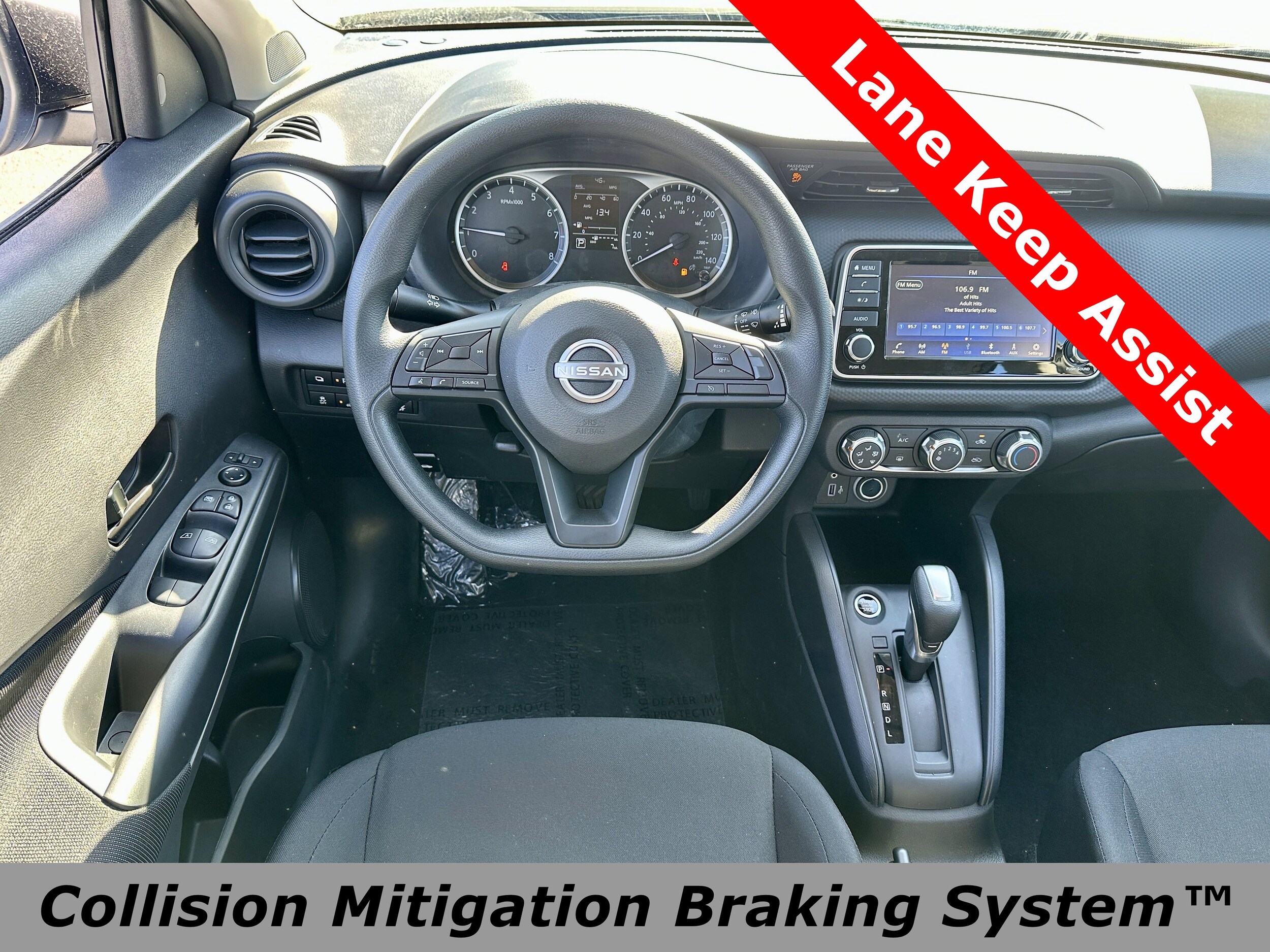 2025 Nissan Kicks Play S photo 3
