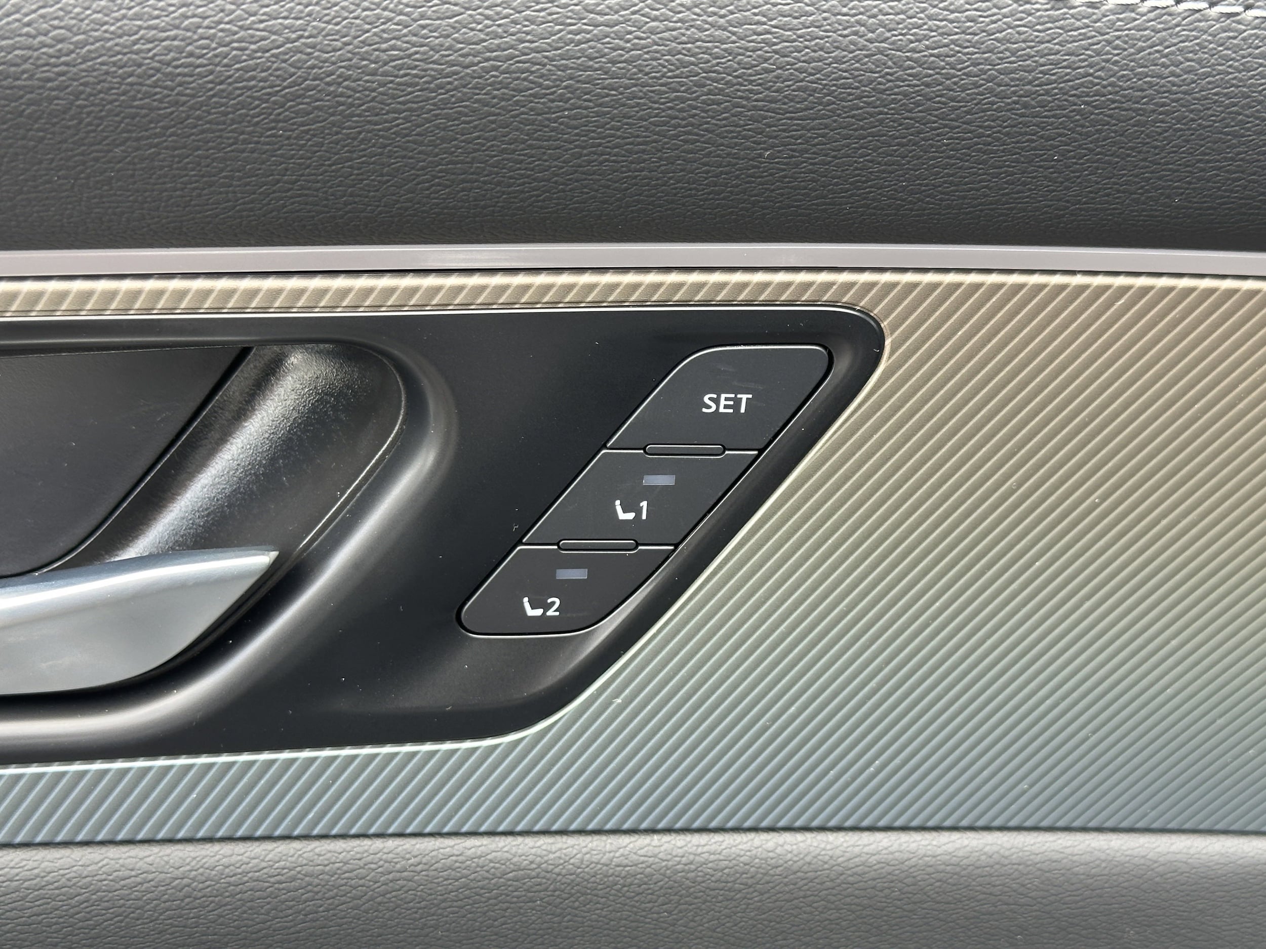 2025 Nissan Murano SL - Photo 23