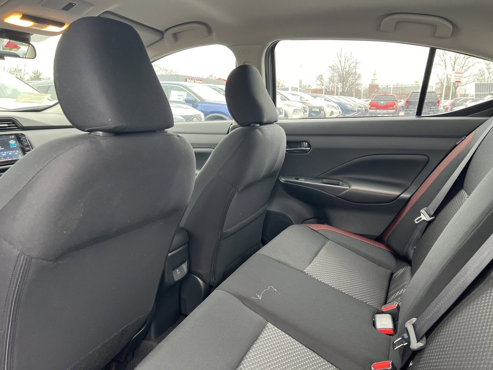 2025 Nissan Versa Sedan SR - Photo 28