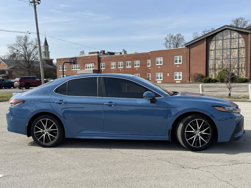 Used 2024 Toyota Camry SE Auto Sedan