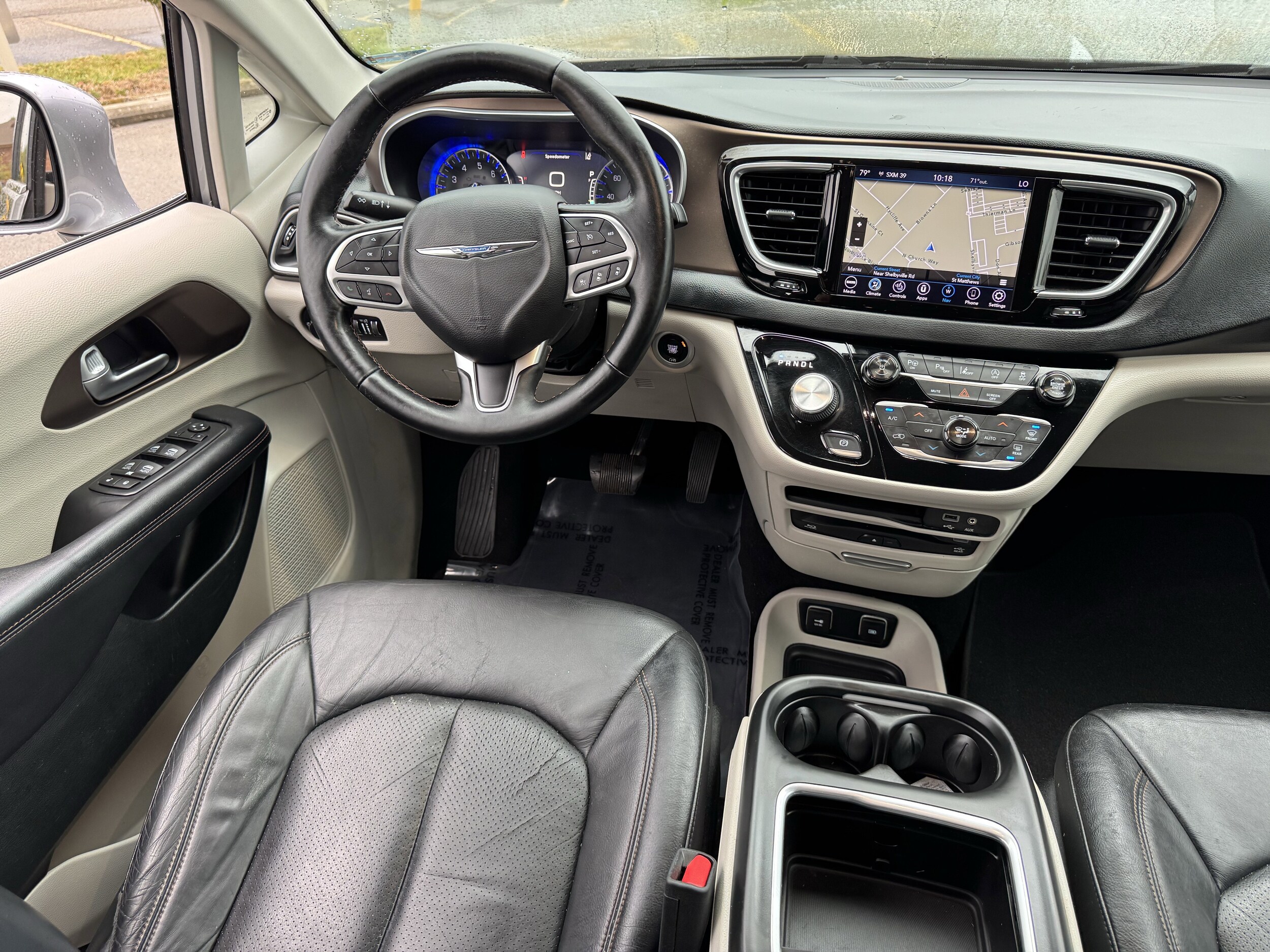 2018 Chrysler Pacifica Touring Plus photo 4