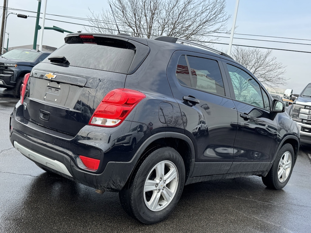 Used 2021 Chevrolet Trax FWD 4dr LT SUV