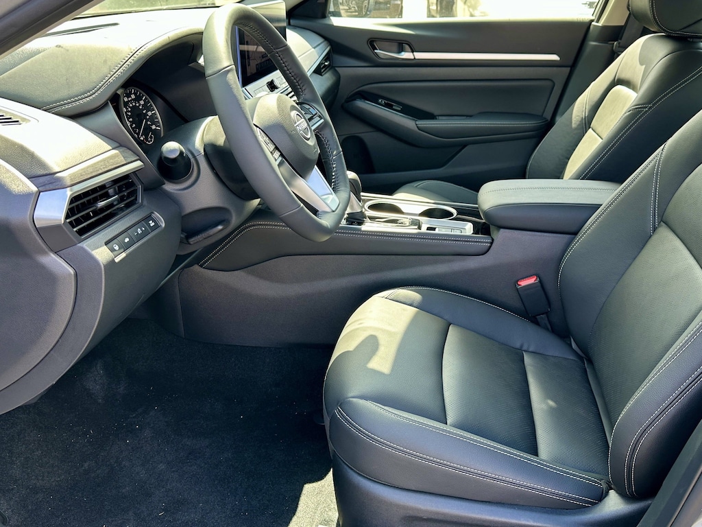 New 2025 Nissan Altima SL Sedan