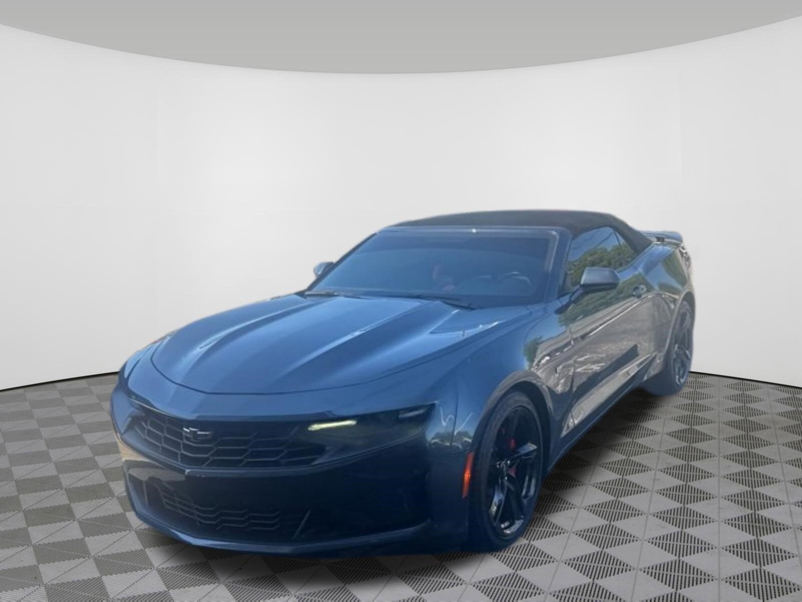 2022 Chevrolet Camaro 2LT photo 4