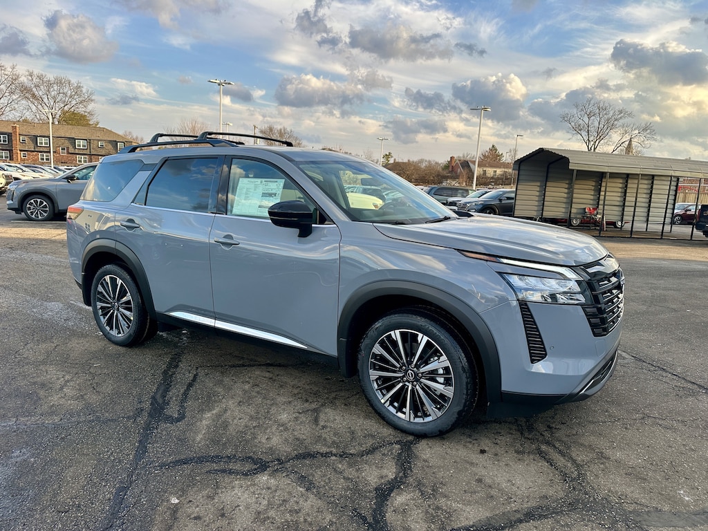 New 2026 Nissan Pathfinder Platinum SUV