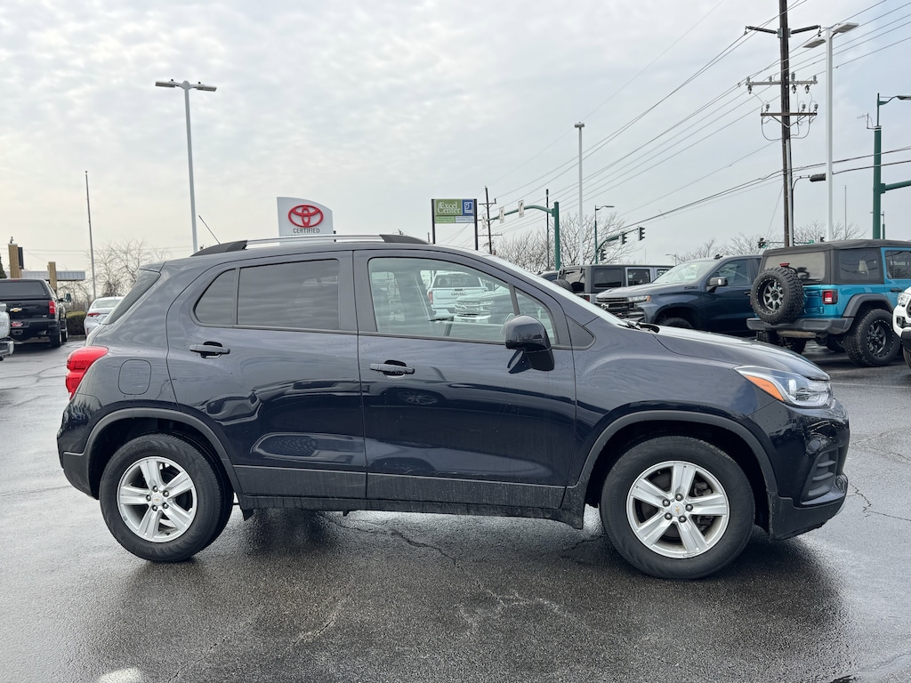 Used 2021 Chevrolet Trax FWD 4dr LT SUV