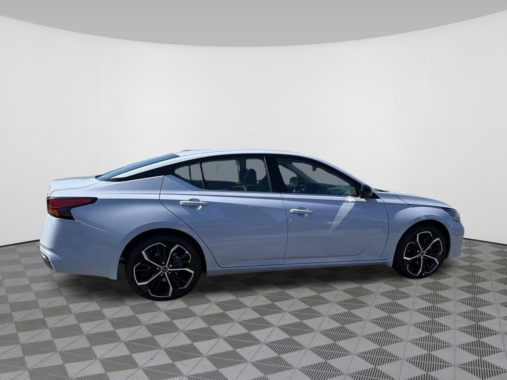 Certified 2025 Nissan Altima SR FWD Sedan
