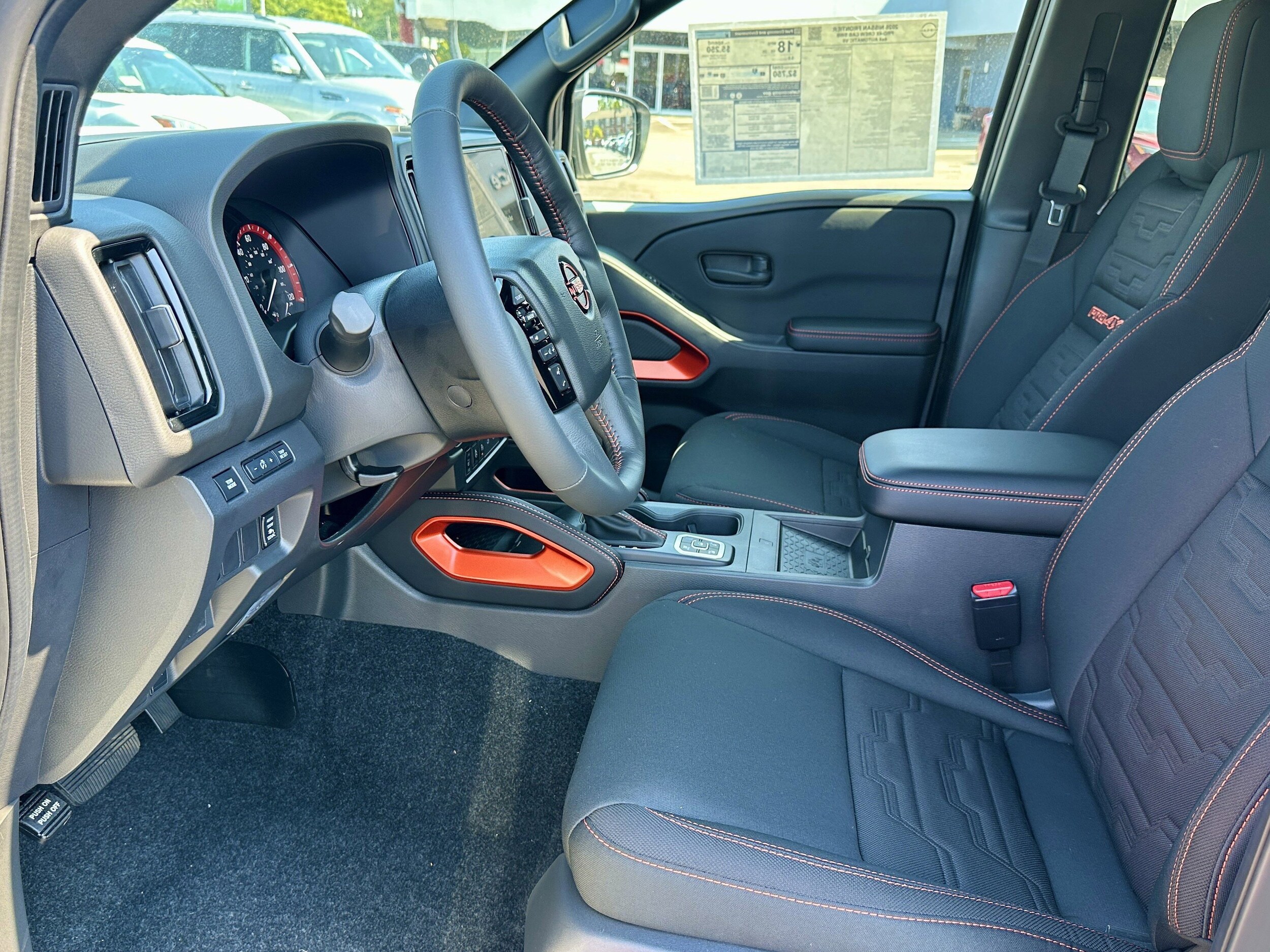 2026 Nissan Frontier PRO-4X photo 4